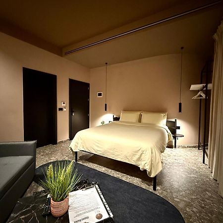 Rex Hotel Boutique Tirana Kültér fotó
