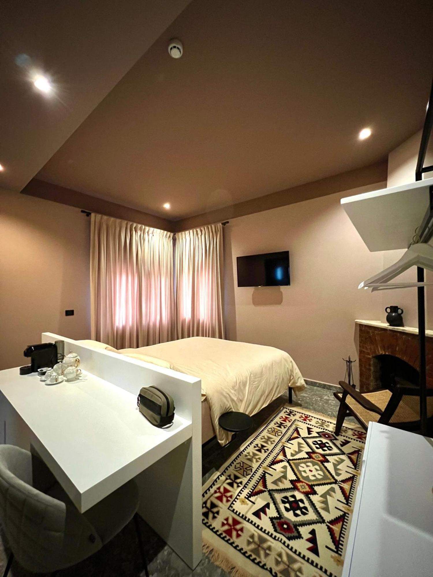 Rex Hotel Boutique Tirana Kültér fotó